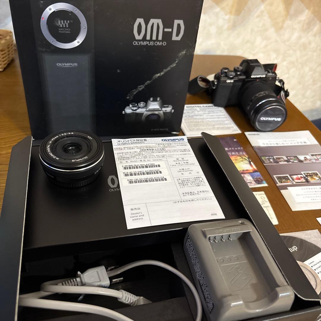 【箱・説明書付】OLYMPUS OM-D E-M10MarkⅡダブルズームキット