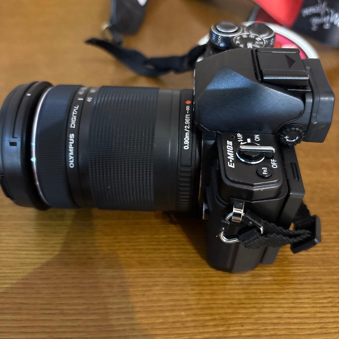 【箱・説明書付】OLYMPUS OM-D E-M10MarkⅡダブルズームキット