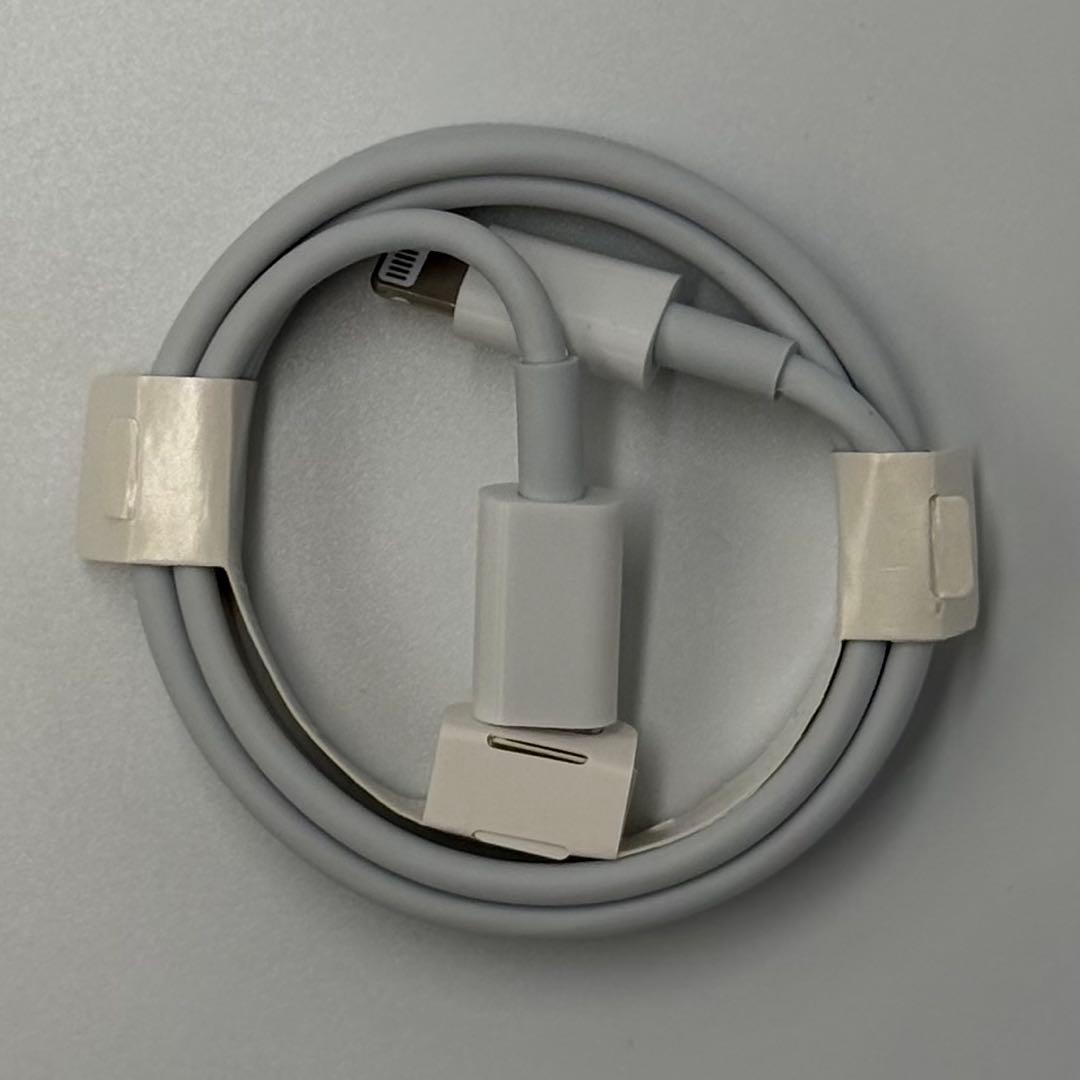 Apple iPhone SE 128GB ガラスフィルム付き SIMフリー