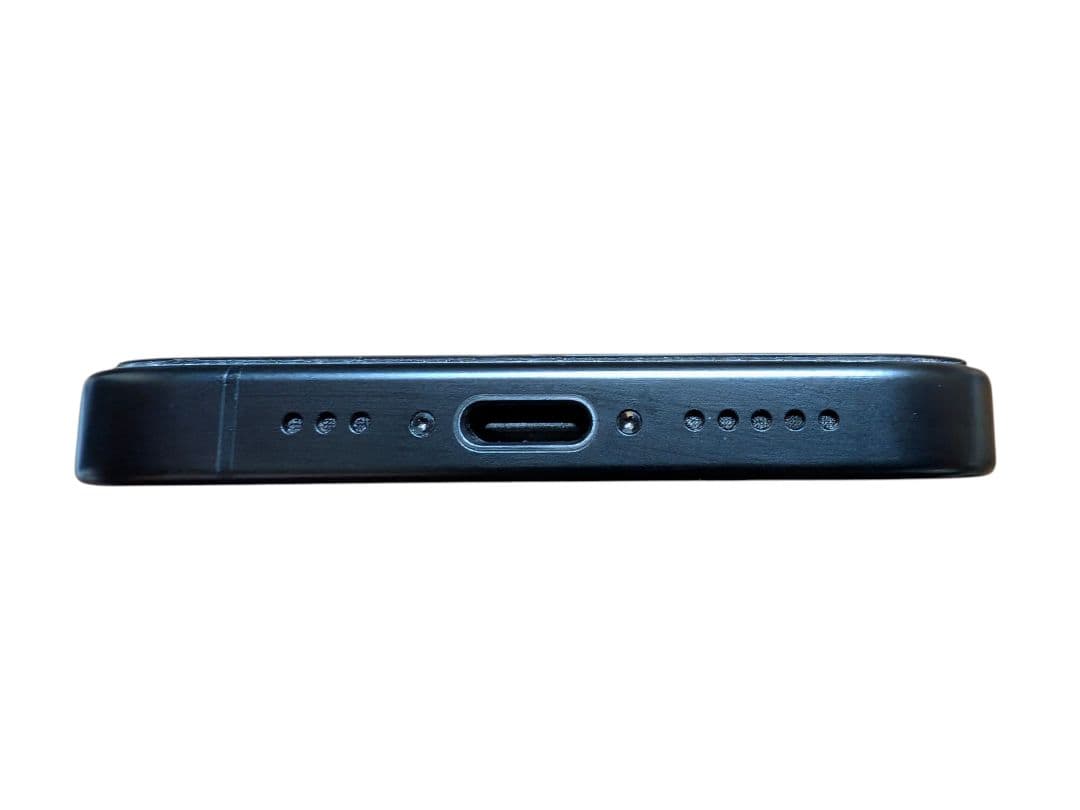 【美品】iPhone 15 Pro 256GB ブラックチタニウム SIMフリー