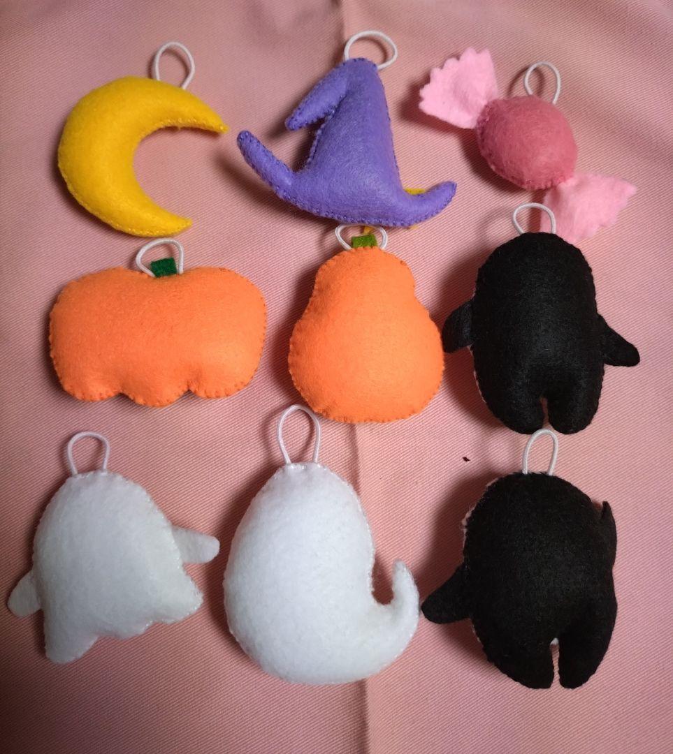 御予約済　ハロウィン　優しい顔のオバケちゃん等オーナメント　９個