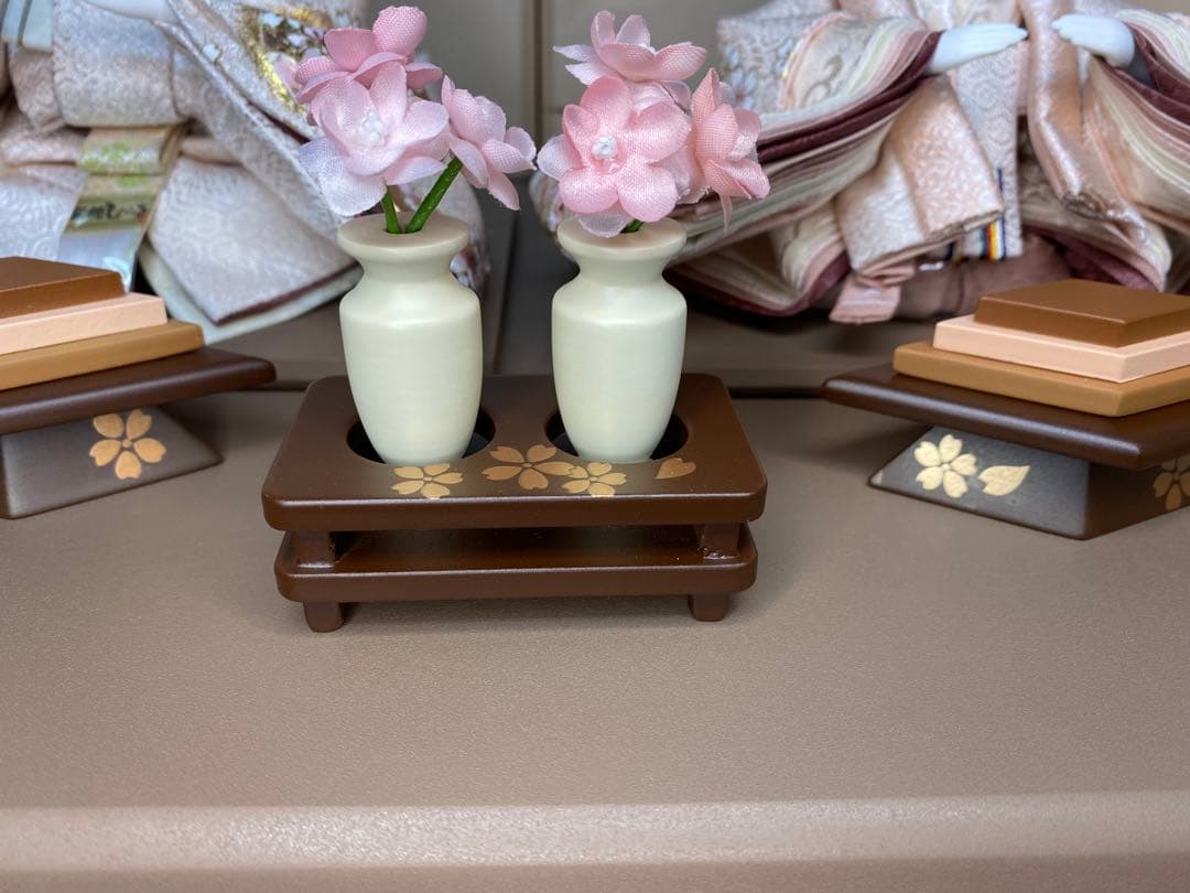 雛人形　会津塗り収納セット・人形工房　道翠・間口約５５×奥行約３５×高さ約４９㎝