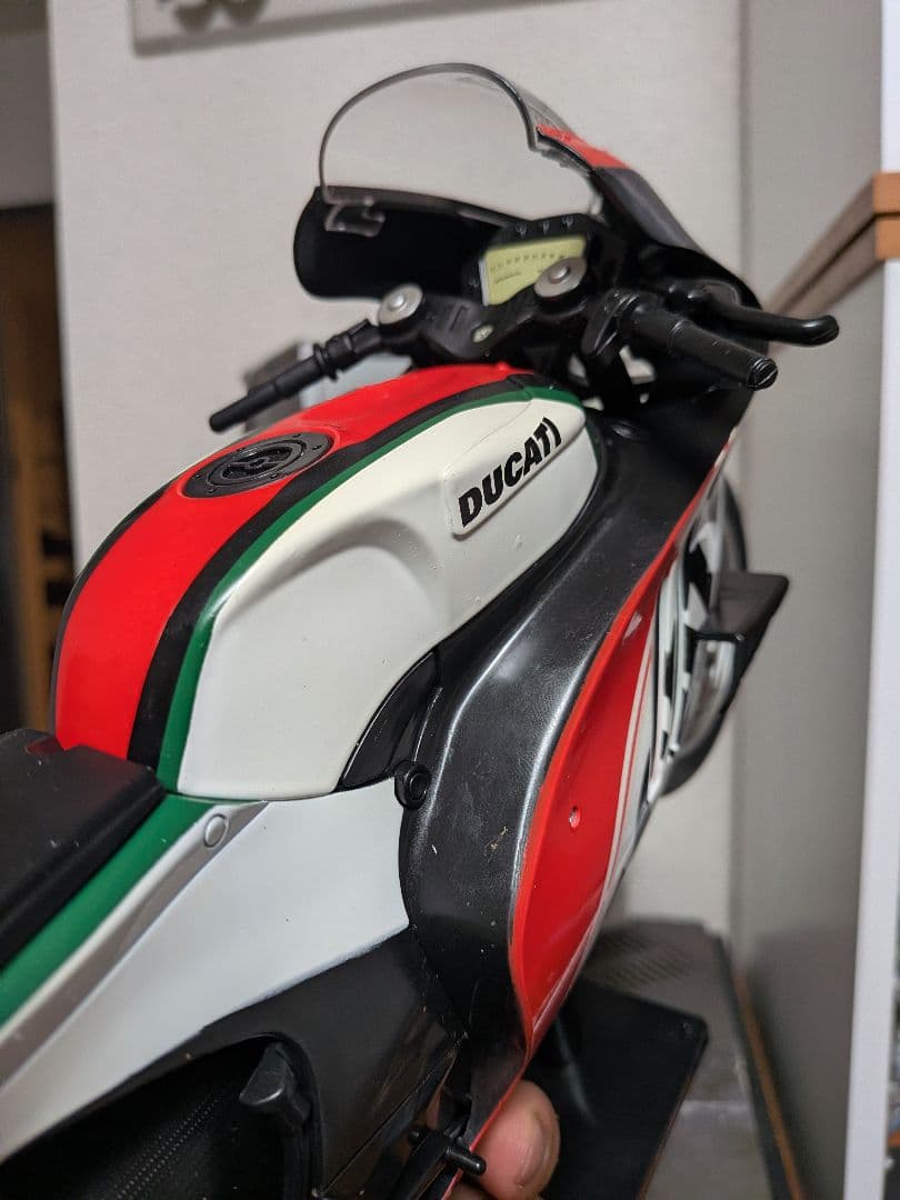 モデルカー ミニカー　1/6 ドゥカティ モーターサイクル バイク