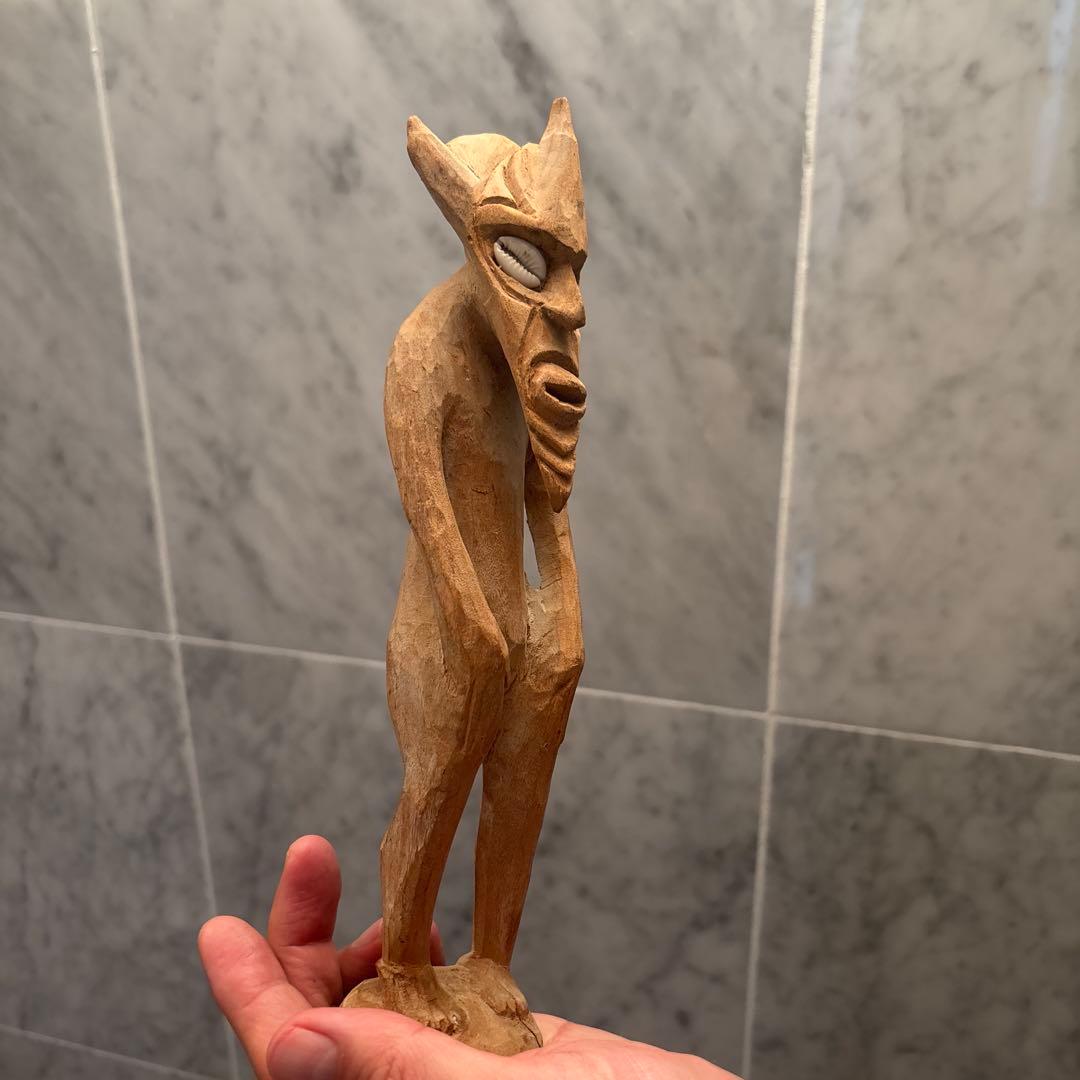 西アフリカビンテージ　モダンアートにも通ずる美しいデザインプリミティブアート木彫