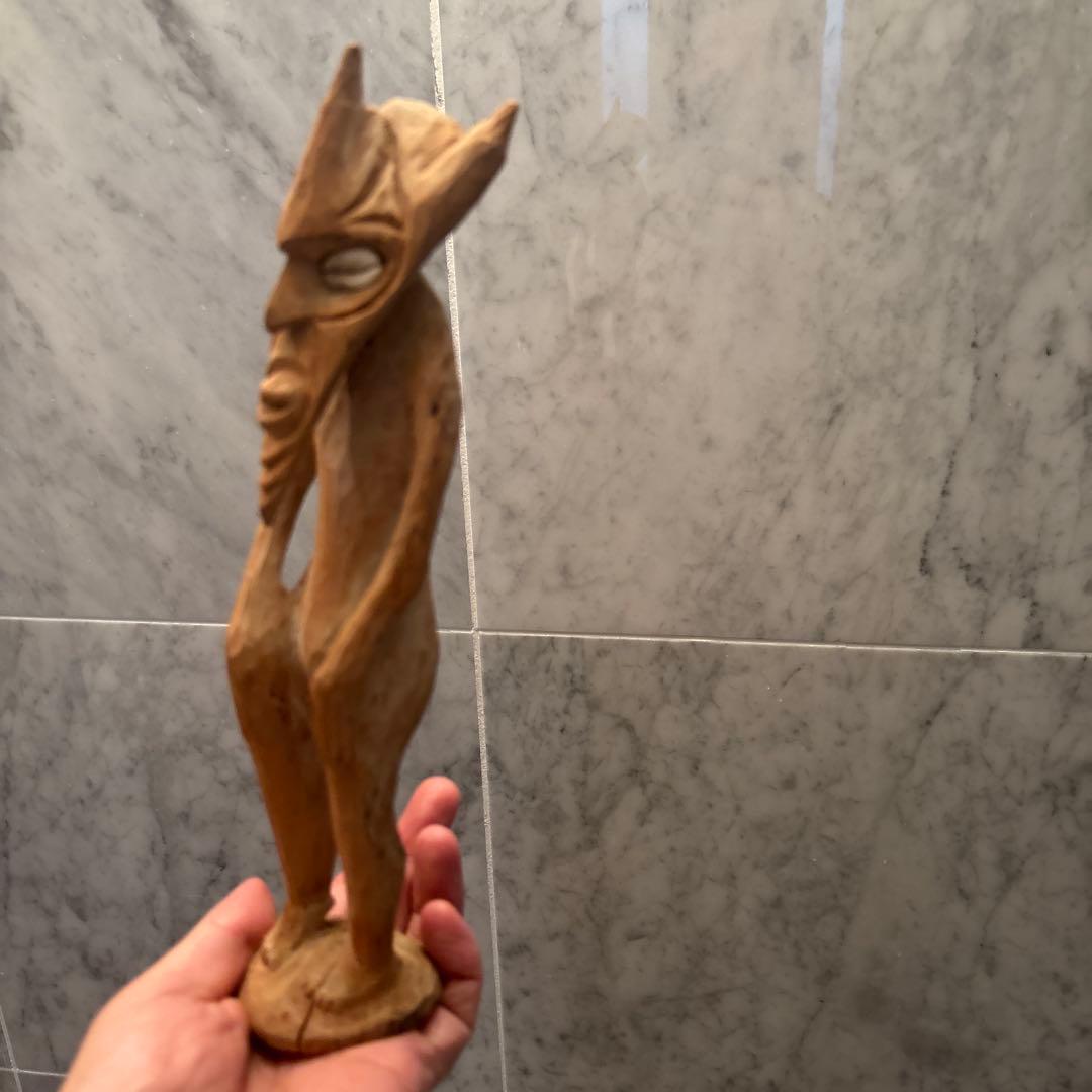 西アフリカビンテージ　モダンアートにも通ずる美しいデザインプリミティブアート木彫