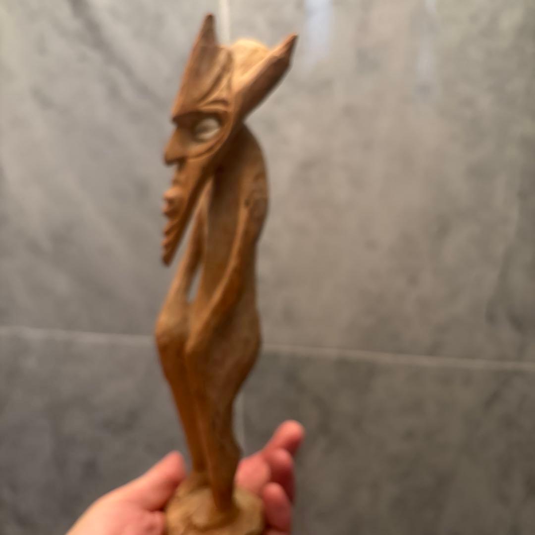 西アフリカビンテージ　モダンアートにも通ずる美しいデザインプリミティブアート木彫