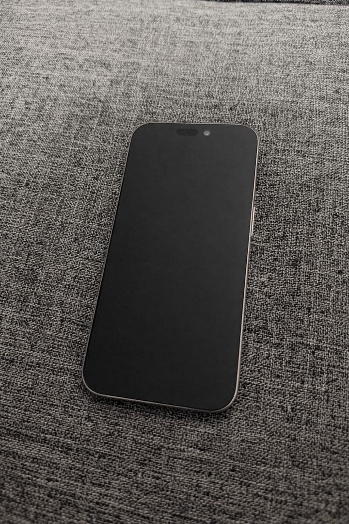 Apple iPhone15 Pro ナチュラルチタニウム SIMフリー
