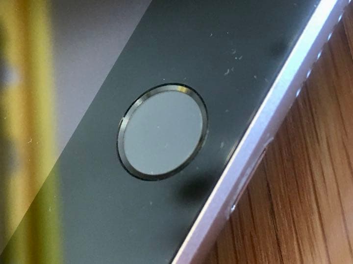 ジャンク品 Apple 第五世代iPad 5 Wi-Fi  モデルA1822