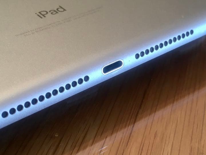 ジャンク品 Apple 第五世代iPad 5 Wi-Fi  モデルA1822