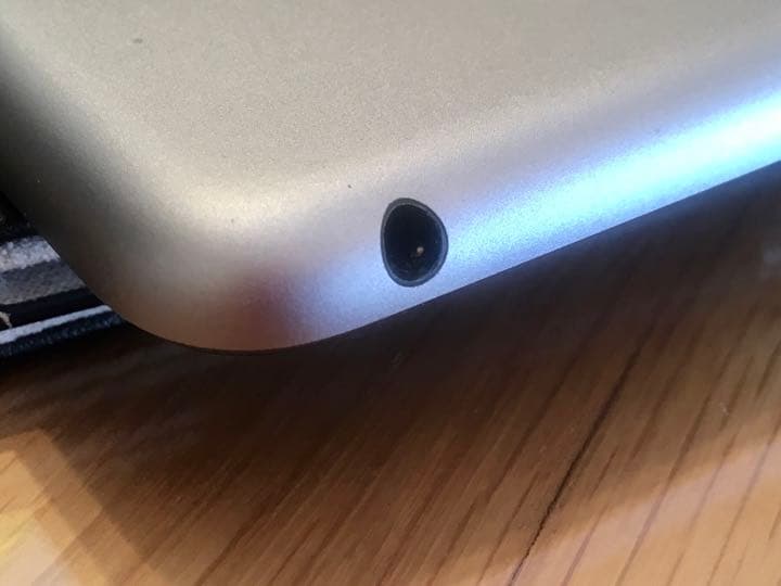 ジャンク品 Apple 第五世代iPad 5 Wi-Fi  モデルA1822