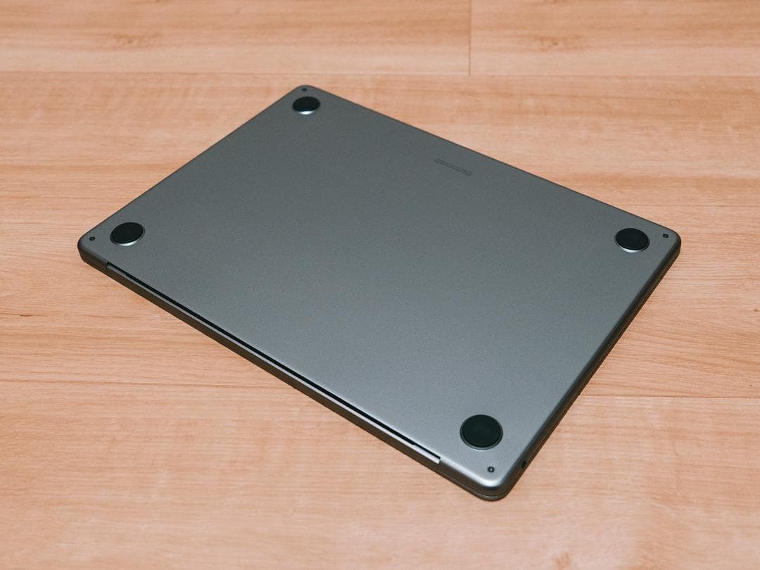 MacBook Air M2 24GB 1TB 13.6inch シェルケース付