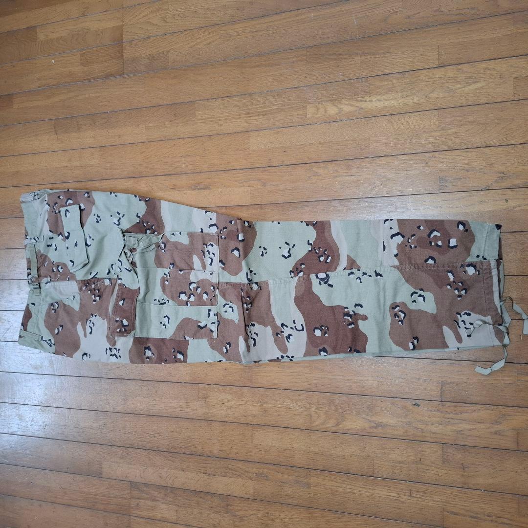 米軍実物　 未使用　BDUパンツチョコチップカモサイズM-R Tシャツサービス