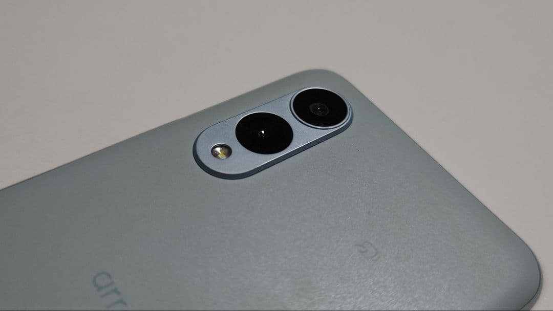 スマートフォン本体 arrows we2 F-52E