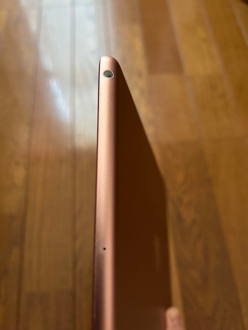 iPad 本体　第6世代　128GB Wi-Fi ゴールド