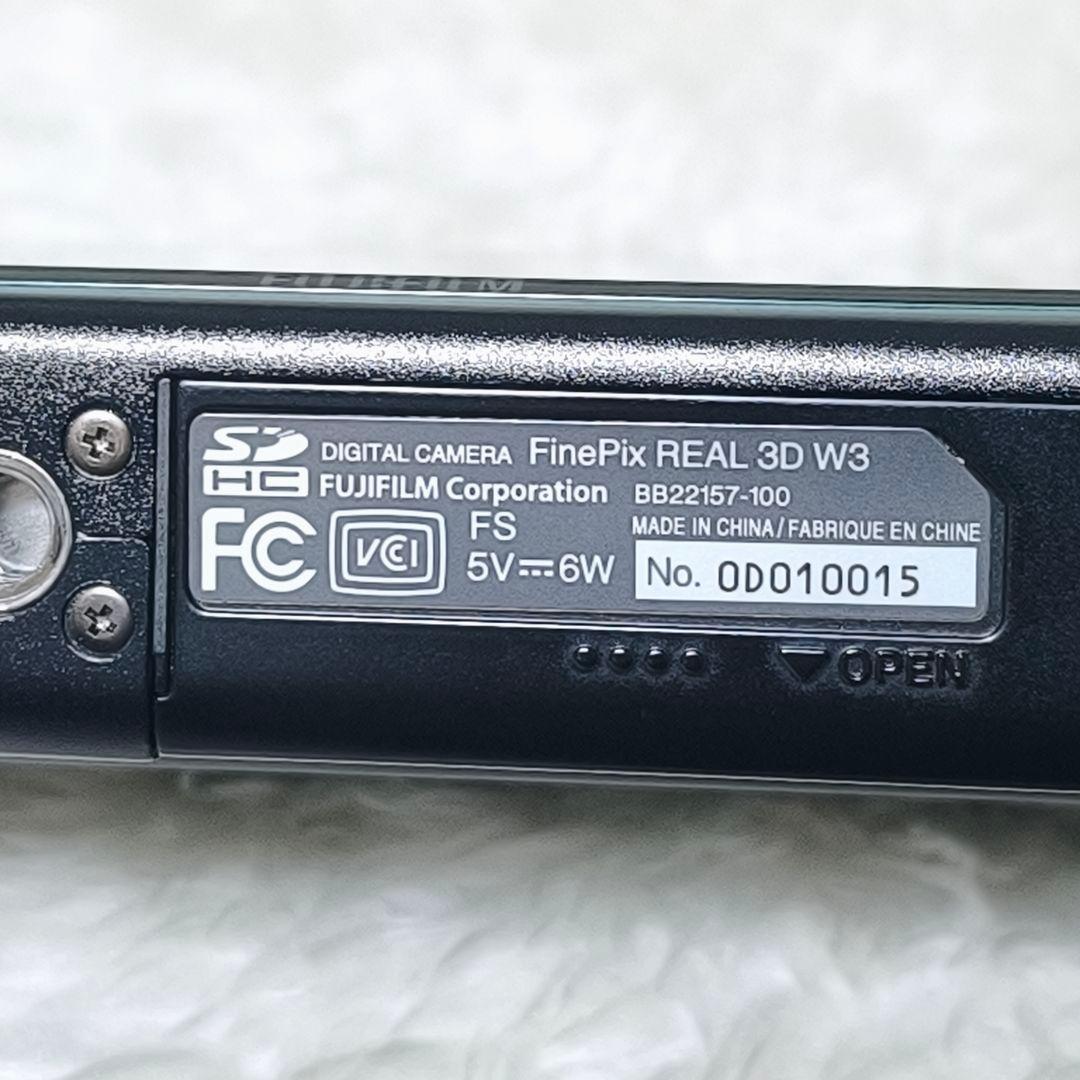 極美品✨FUJIFILMFinePix REAL 3D W3 デジカメ 付属品