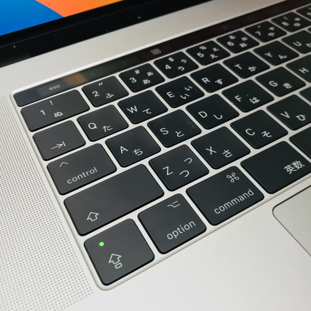 P88) MacBook Pro 15 i7 16G 500G 充/箱付