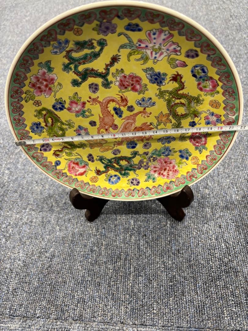 景徳鎮皿骨董品ドラゴンと花の装飾 陶器皿