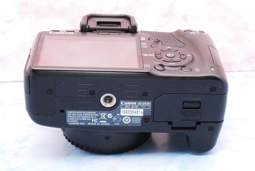 Canon Kiss X2★一眼レフカメラ★バッグ付★望遠レンズ付Wレンズ