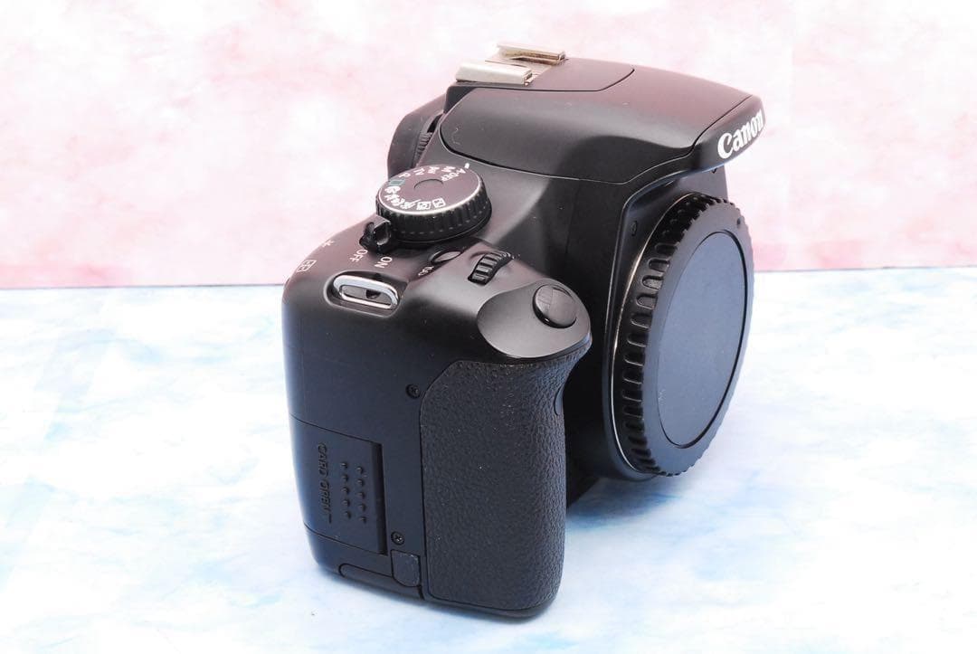 Canon Kiss X2★一眼レフカメラ★バッグ付★望遠レンズ付Wレンズ