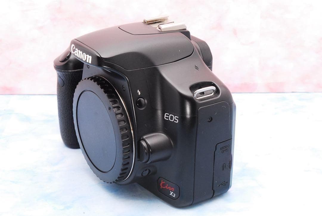 Canon Kiss X2★一眼レフカメラ★バッグ付★望遠レンズ付Wレンズ