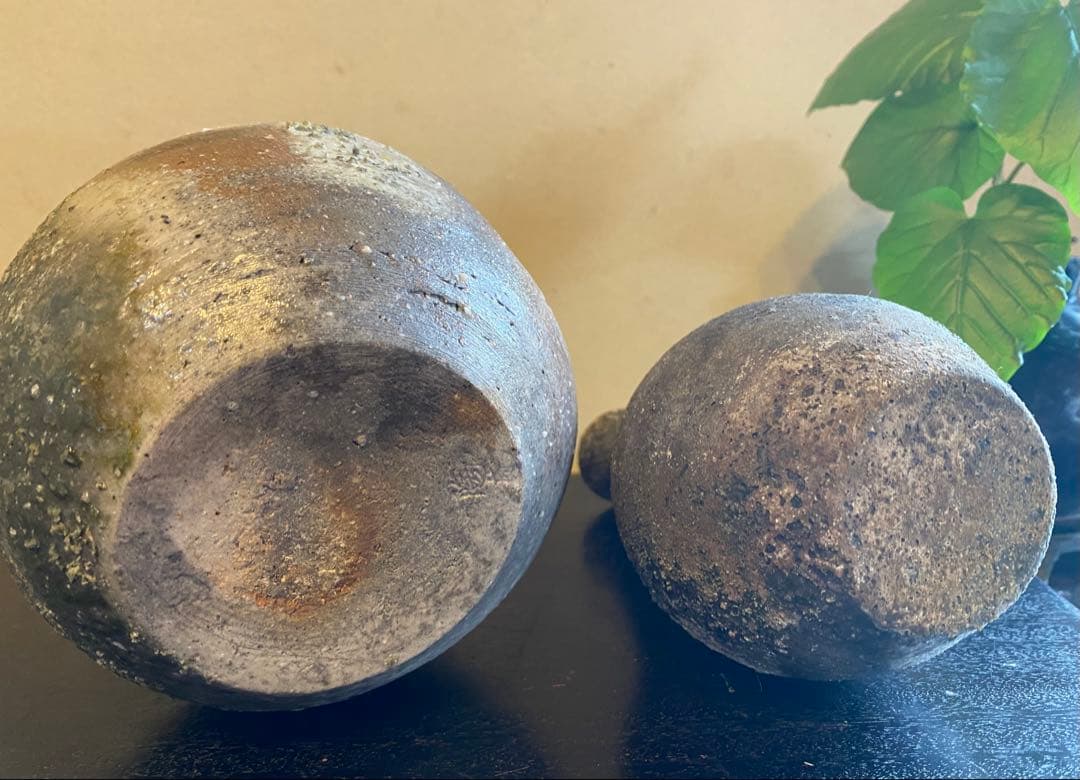 【ヴィンテージ・初代堀田憲児氏作】薪窯常滑焼　花器２種・鑑賞台付４点セット　レア