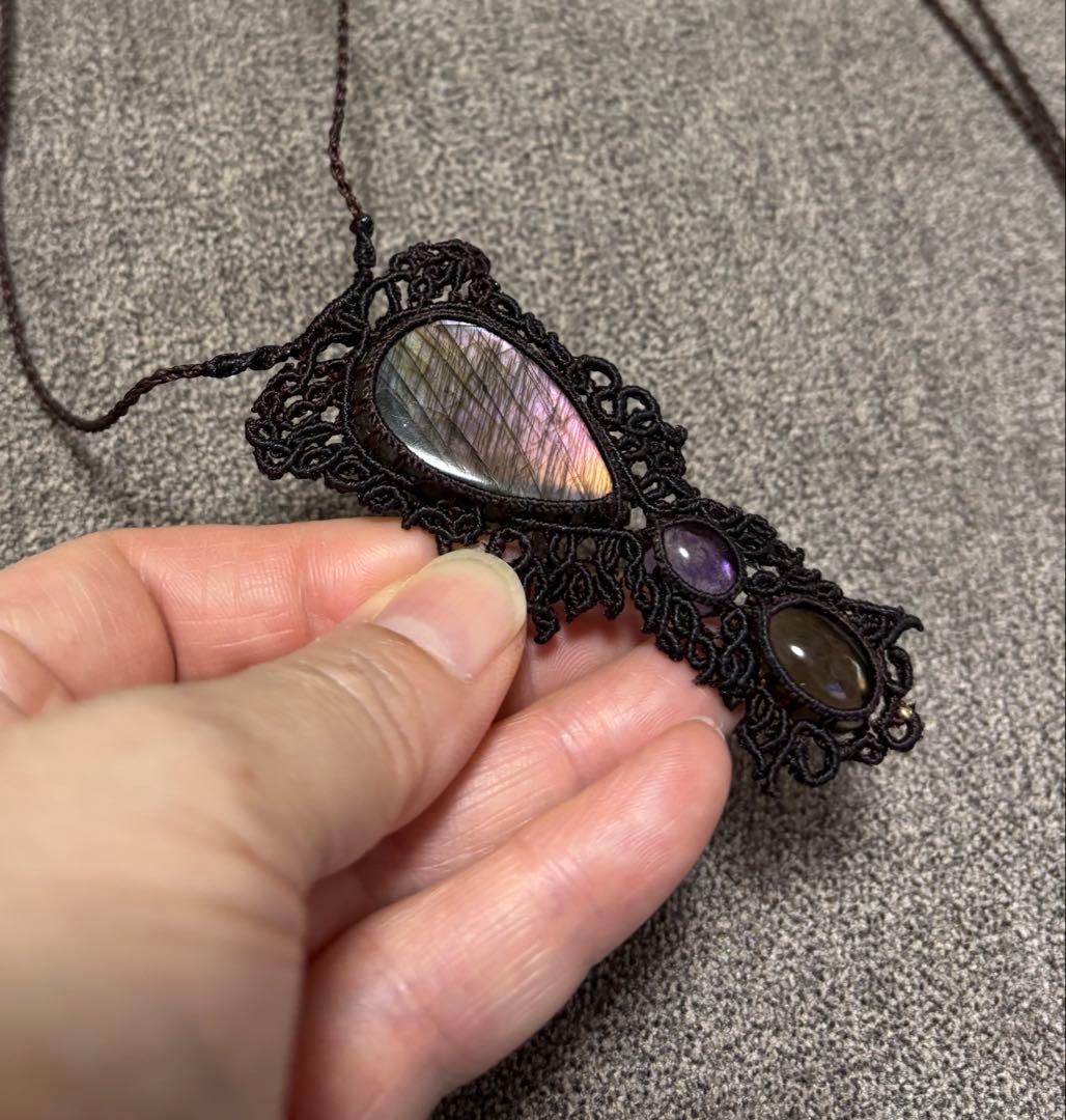 マクラメ編みラブラドライトネックレス