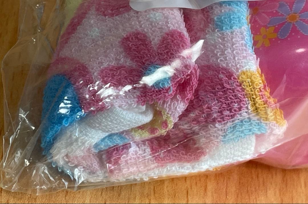 ２２　U-SA-HA-NA レア　シール付ノート おしぼりセットヘアアクセサリー