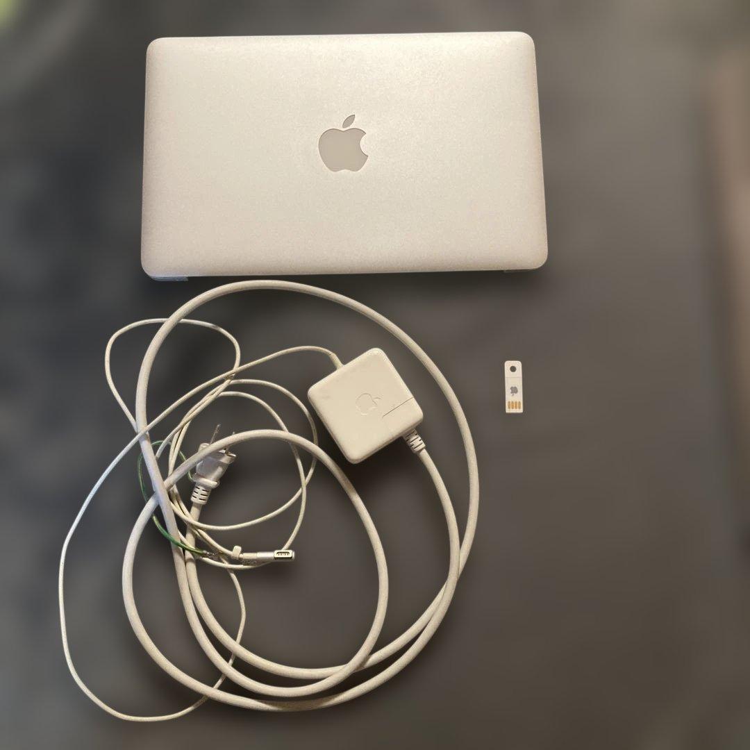 MacBook本体 MacBook Air 11inch 128GB late2010
