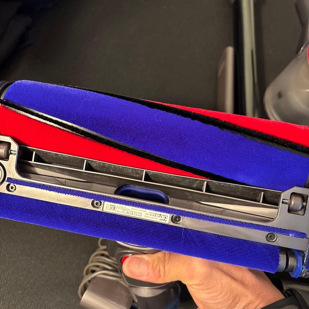 Dyson sv25コードレス スティッククリーナー