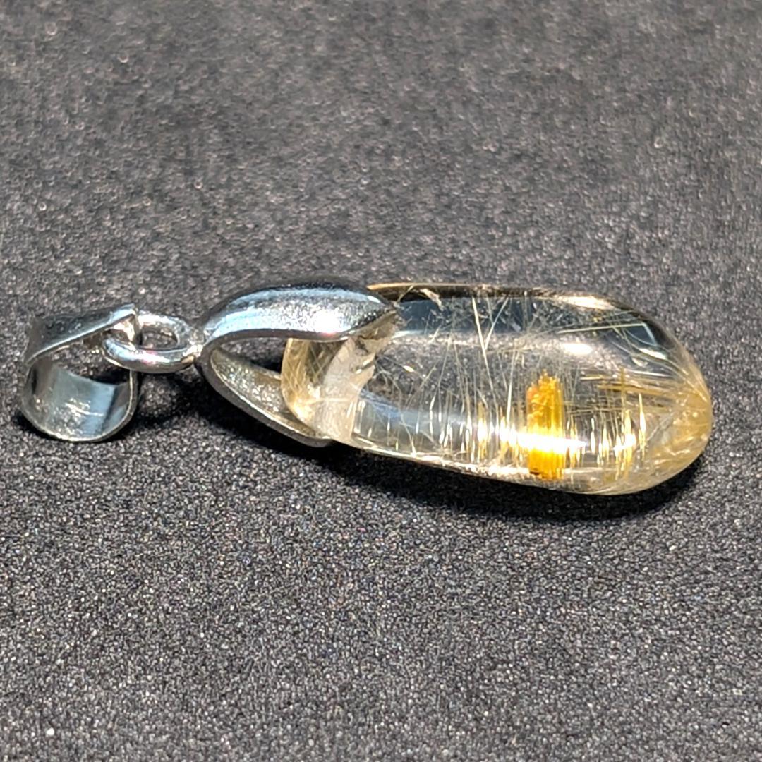一点物ペンダント ネックレス ゴールドルチル スピネル（チタン）透明度が半端ない
