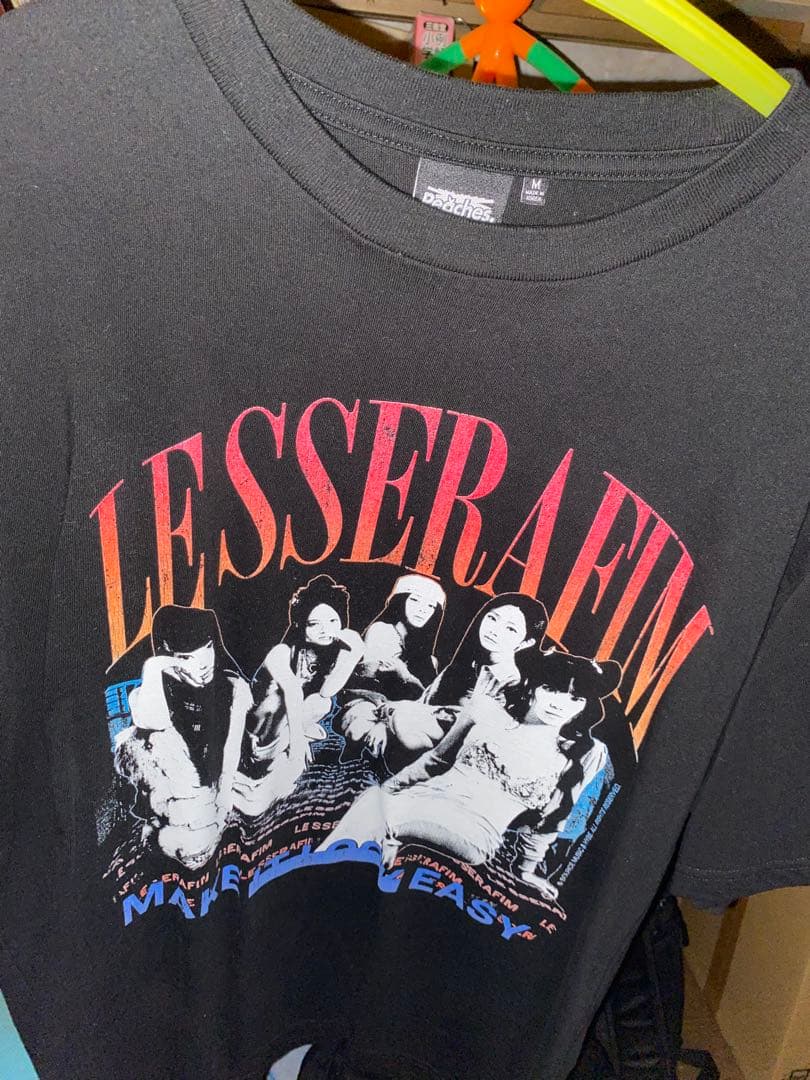 ルセラフィム　peaches Tシャツ　Mサイズ