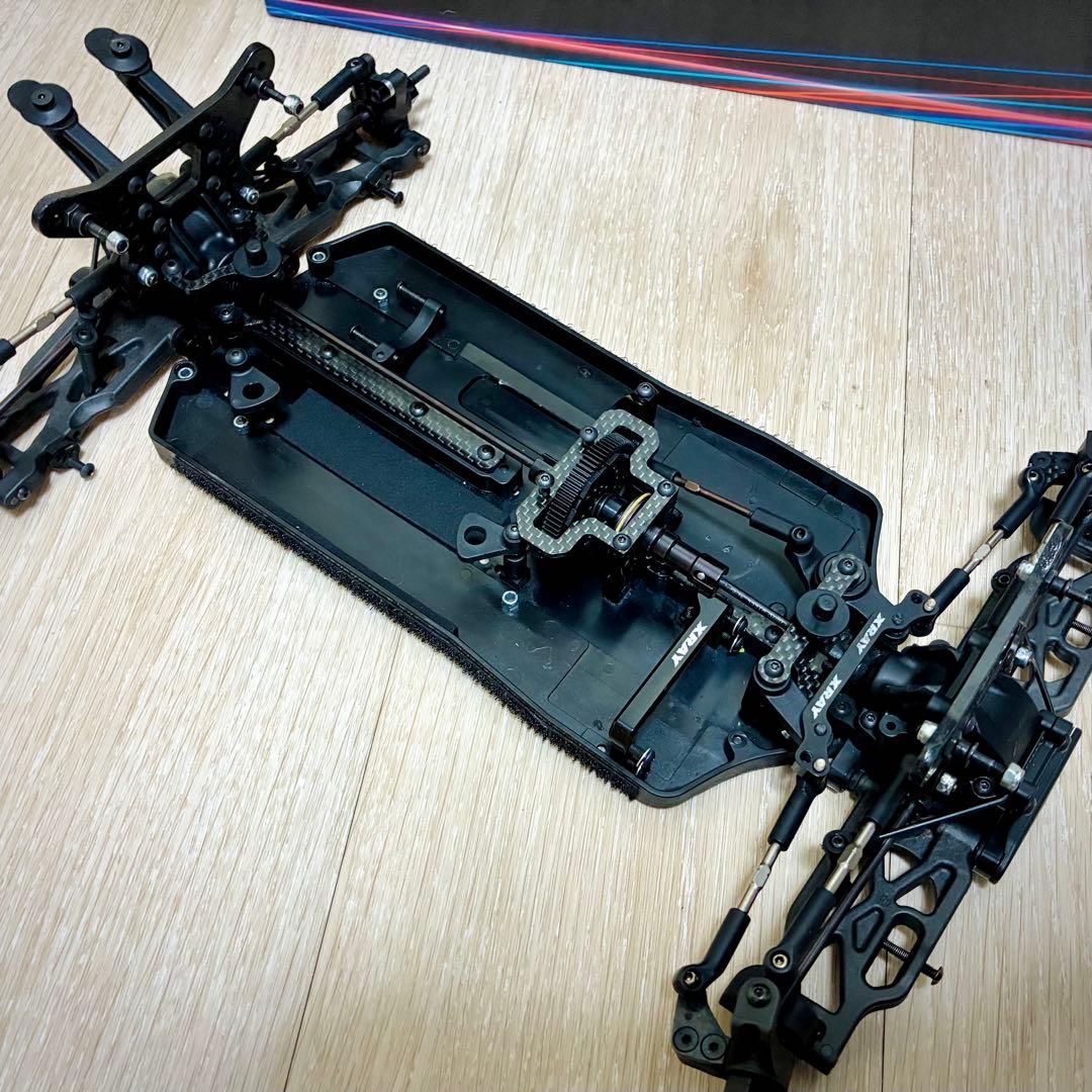 Xray XB4 25' 1/10 電動オフロードバギー