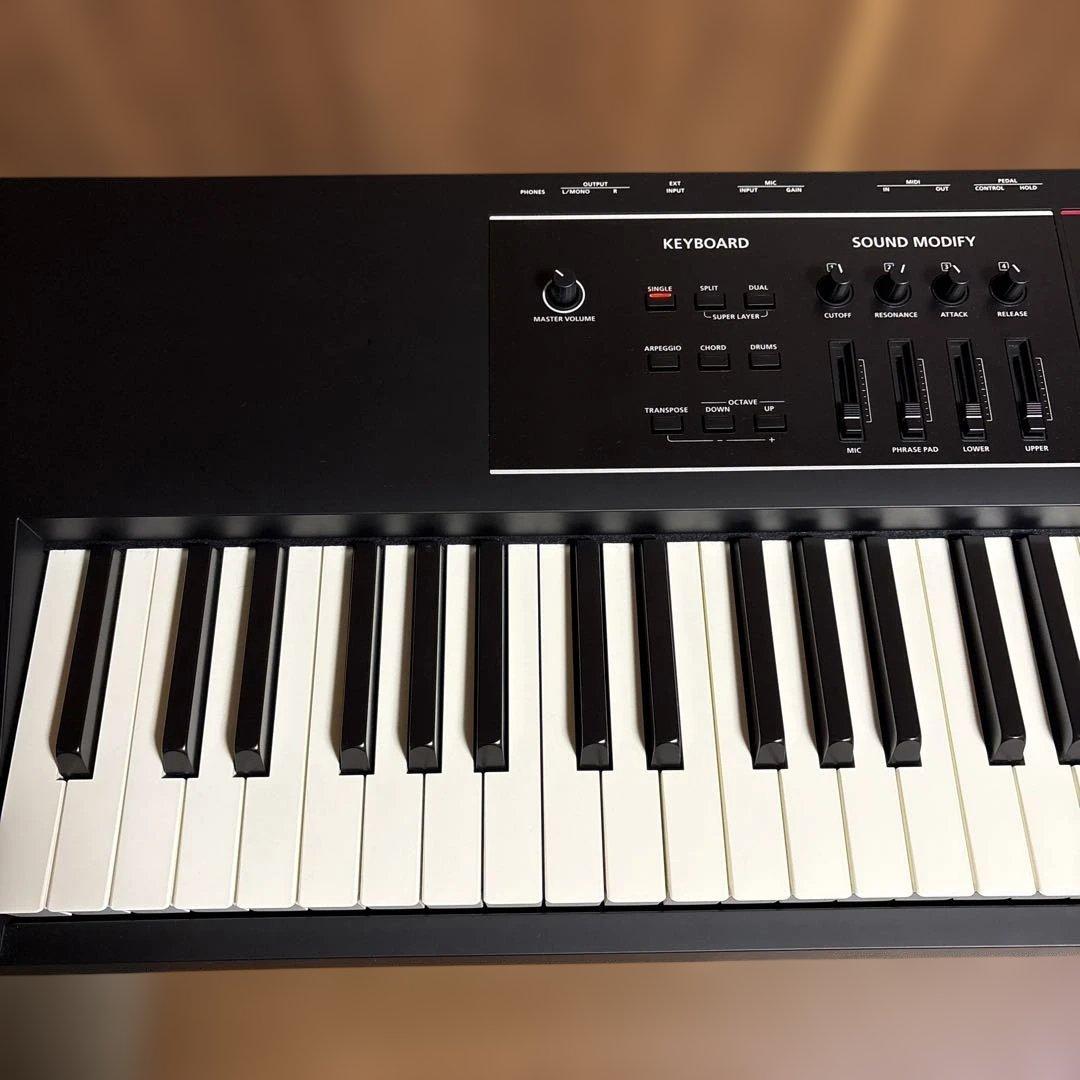 Roland JUNO-D8 シンセサイザー【ペダル付き】