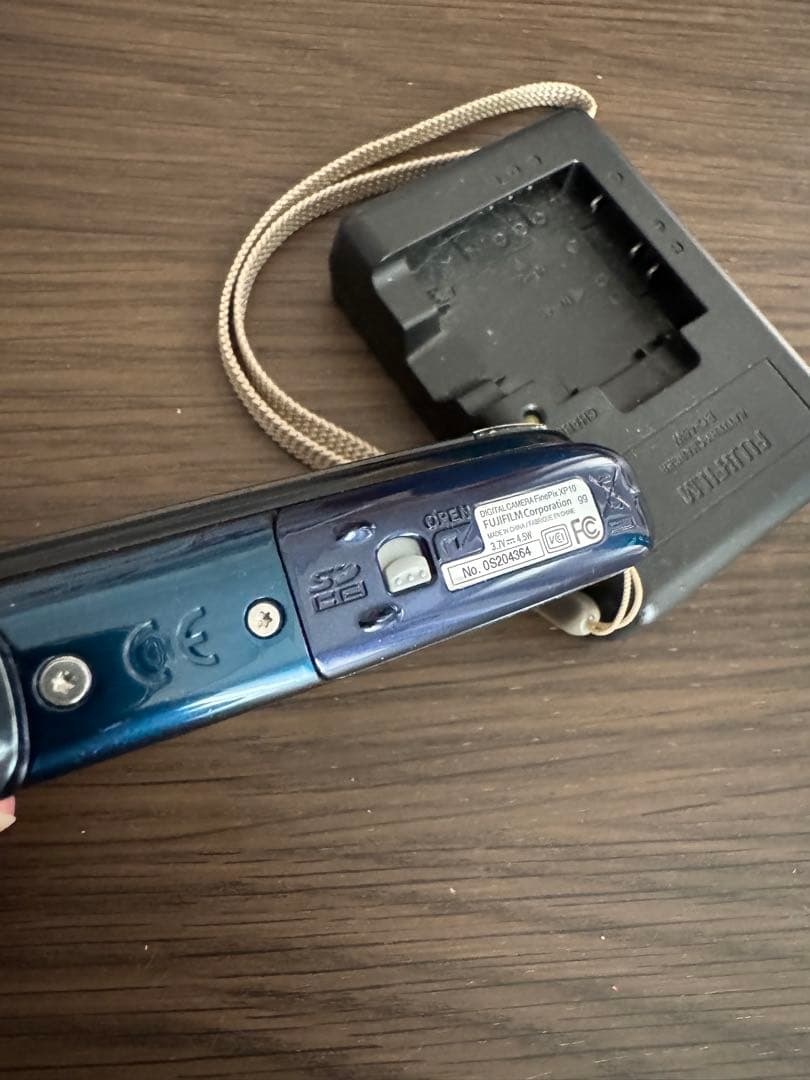 FUJIFILM FINEPIX XP コンパクトデジタルカメラ