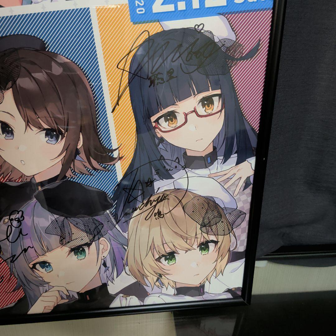 CUE! サイン入りポスター