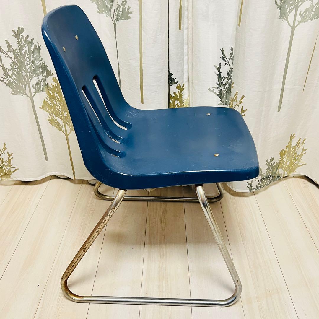 VIRCO Chair バルコ スタッキングチェア　ネイビー