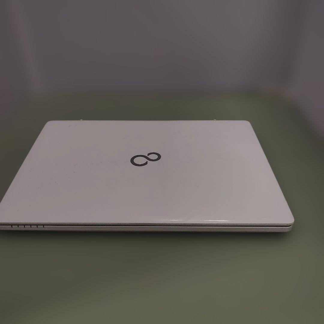 富士通 Core i7 ノートパソコン Windows11爆速SSD搭載