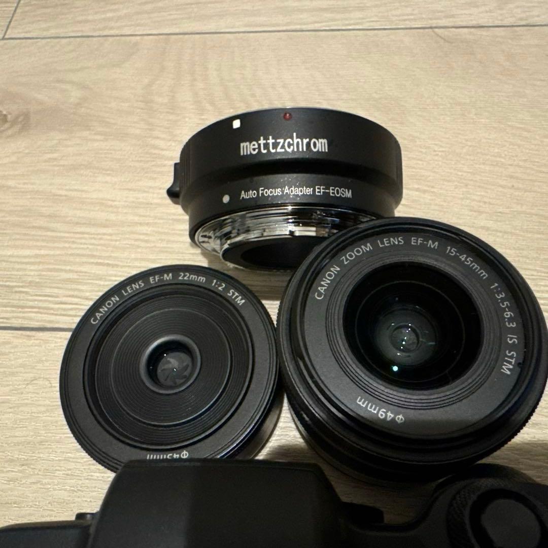 山*田様 Canon EOS M5 ミラーレスカメラ 本体とレンズ付