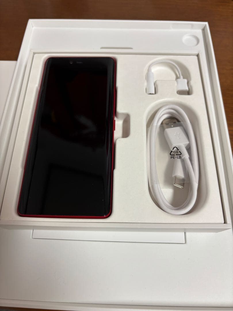 Rakuten Hand 5G 本体　レッド　128GB