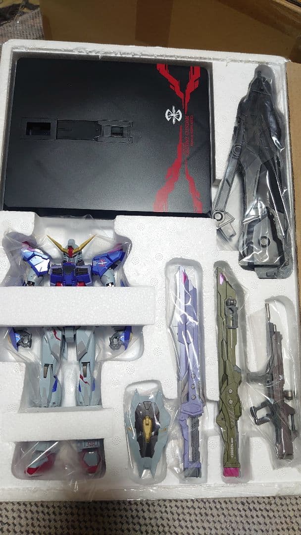 LBUILD デスティニーガンダム WING OF LIGHT