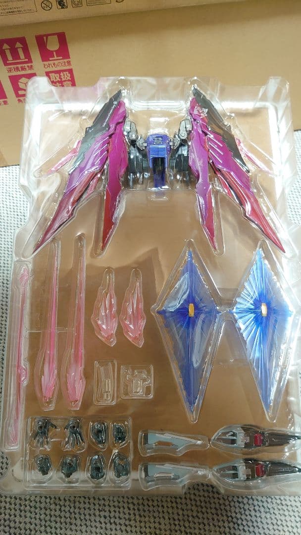 LBUILD デスティニーガンダム WING OF LIGHT