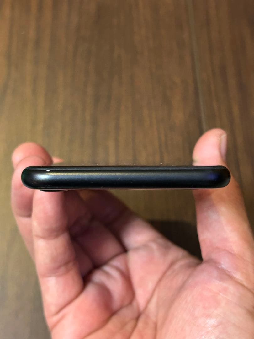 iPhone SE 第二世代　128G ブラック