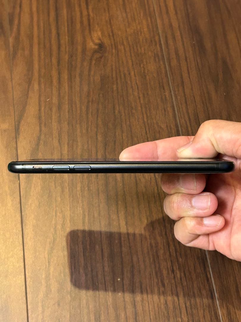 iPhone SE 第二世代　128G ブラック