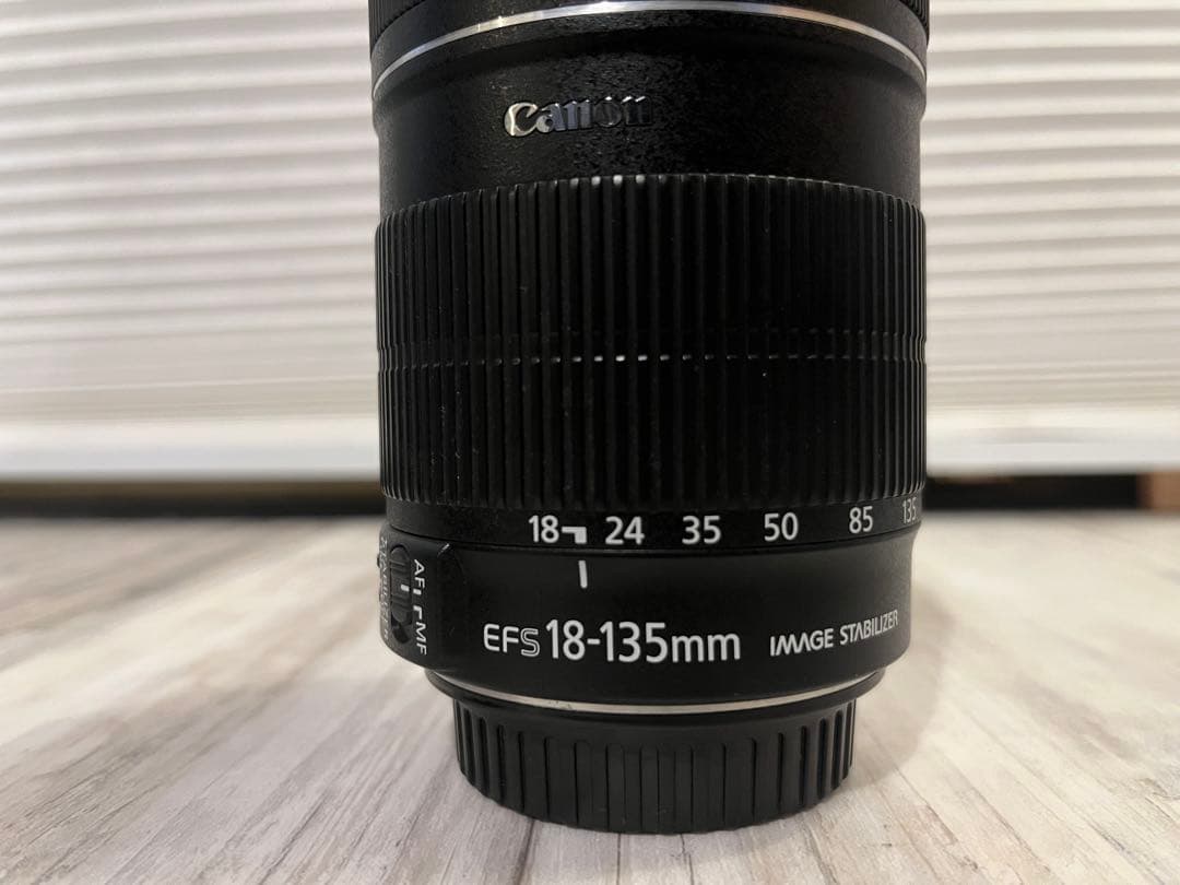 CANON EFS 18-135mm F3.5-5.6 IS USM美品