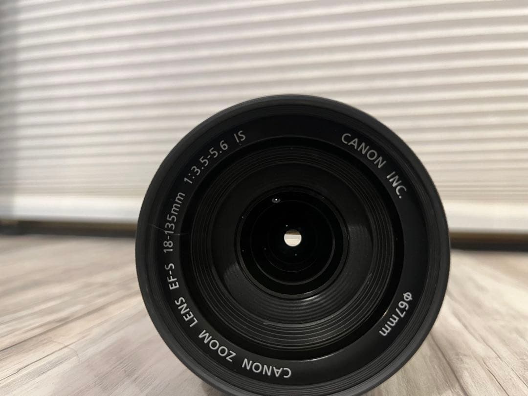 CANON EFS 18-135mm F3.5-5.6 IS USM美品