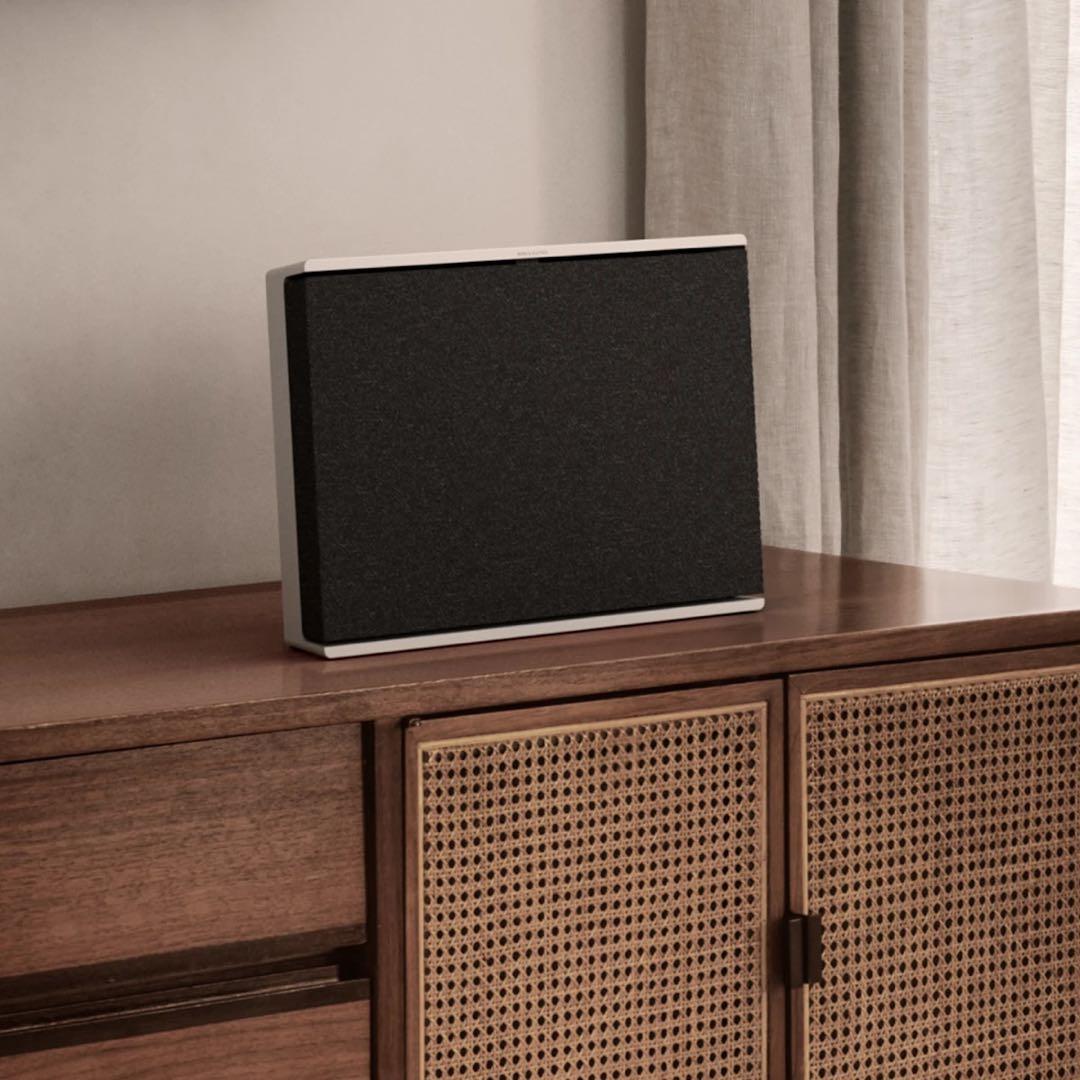Bang & Olufsen BEOSOUND LEVEL ワイヤレススピーカー
