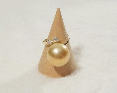13mm南洋パールとK18YG、合成ダイヤモンドの指輪（リングサイズ：9号）