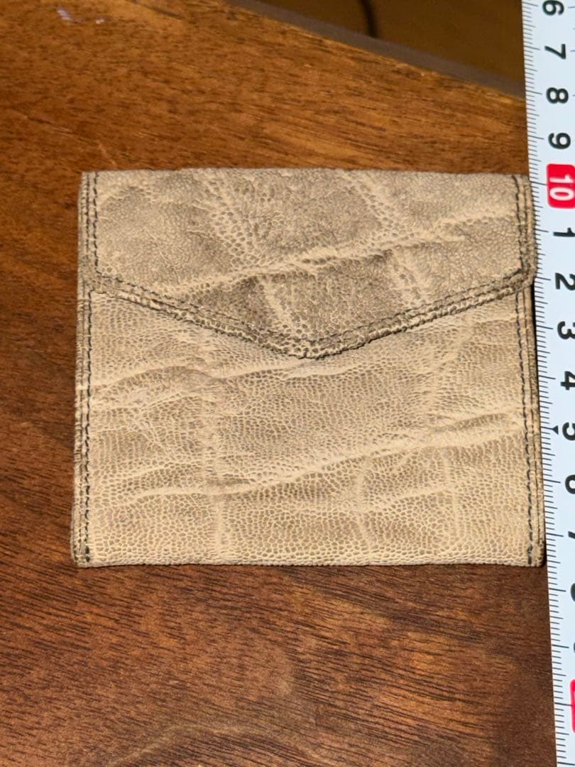 象革・エレファントケース小銭入れValextra ではありません