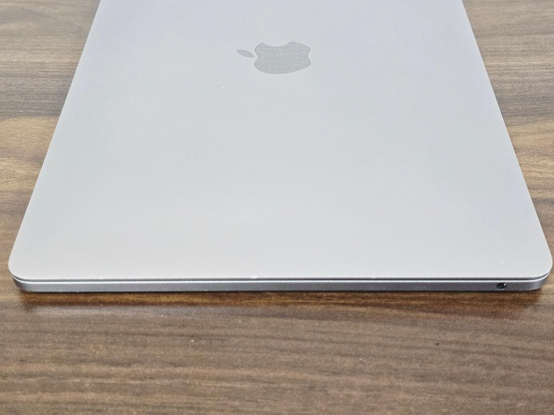 MacBook Pro 2019 13インチ i5 128G C2