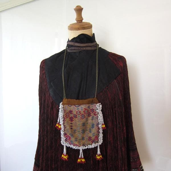 ★パキスタン　キリム　シルク古布　ポシェット　1　アンティーク